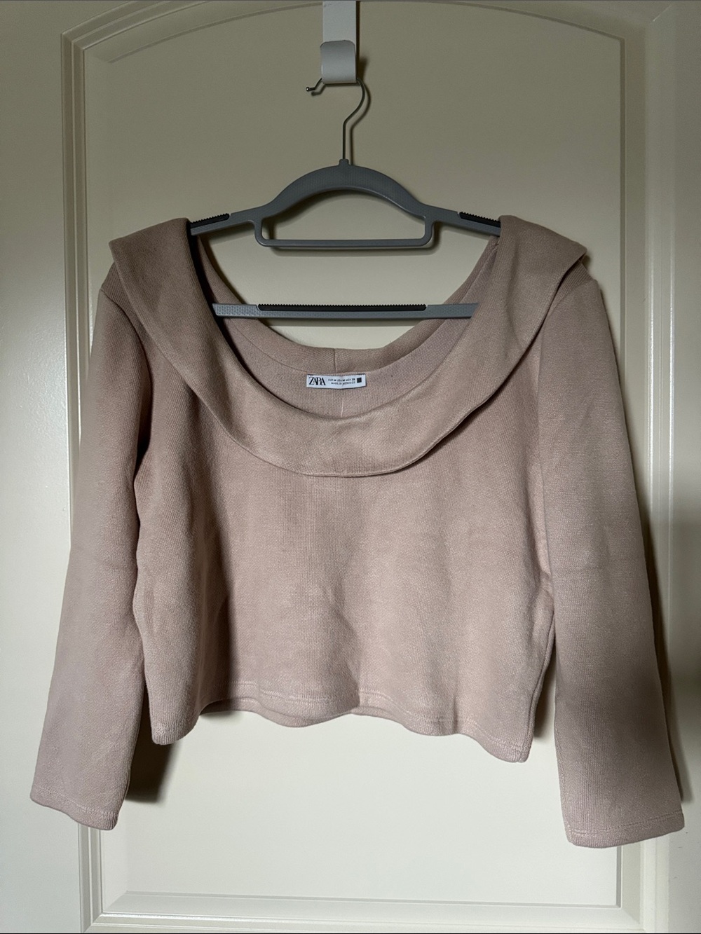 Zara Off-the-Shoulder Cropped Sweater in Light Beige